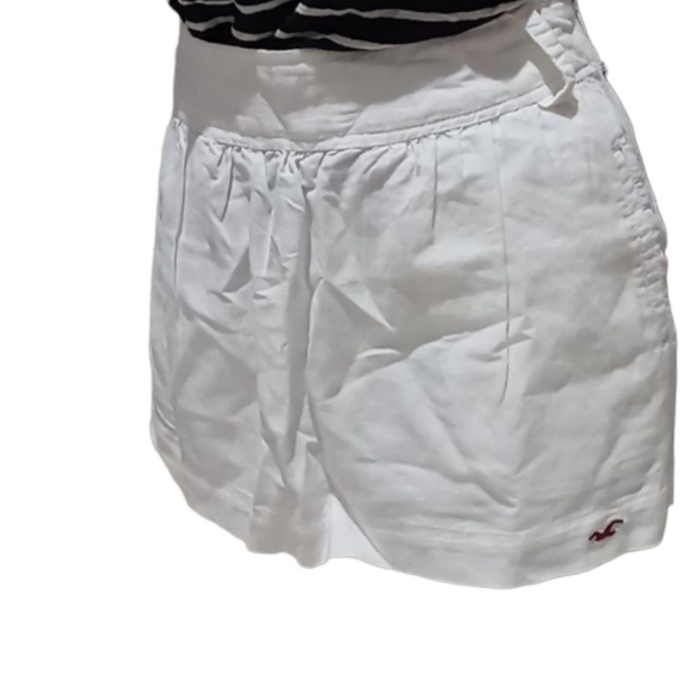 White Hollister mini skirt size 3